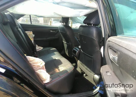 2015 Toyota Camry Se z USA, uszkodzony, nr VIN 4T1BF1FK1FU970894